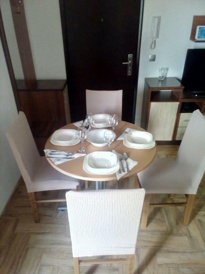 Apartman Edi Nin Exterior photo
